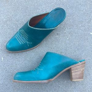 Vintage clog style heel